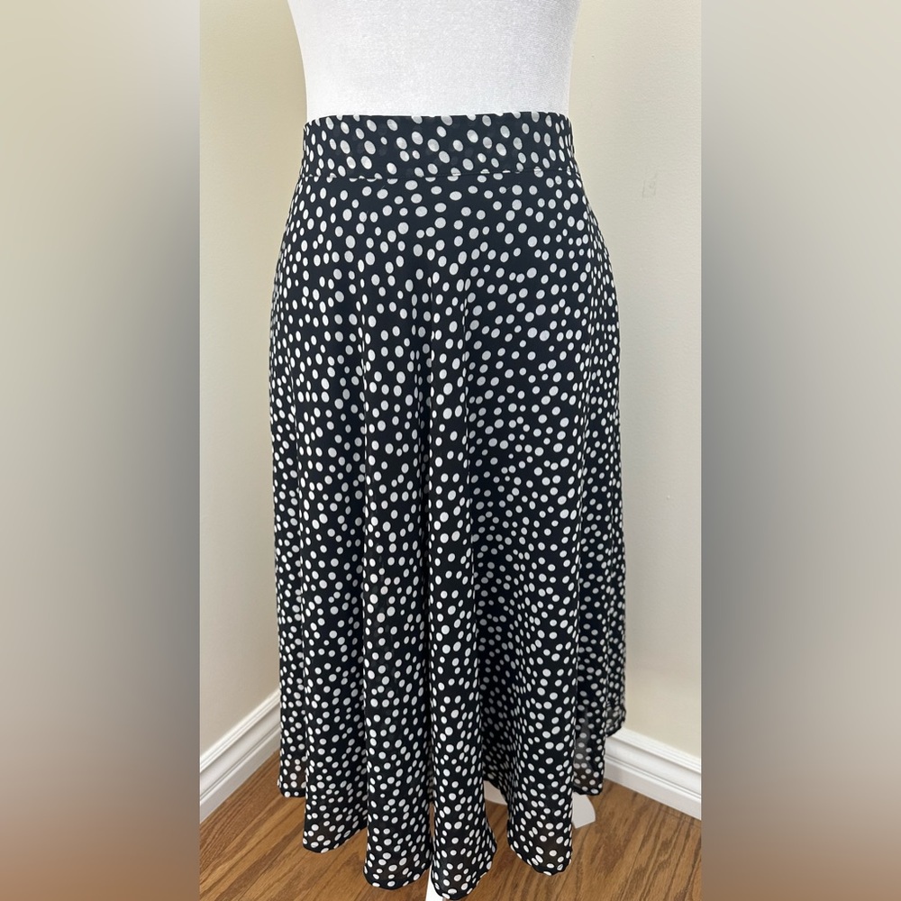 Lucky & Coco Polka Dot Skirt Size Large